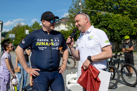 deželak junak v postojni (8)
